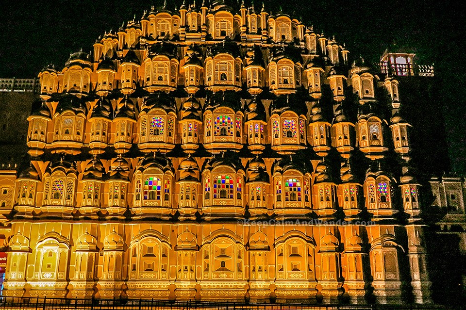 Hawa-Mahal-at-Night-Jaipur-4